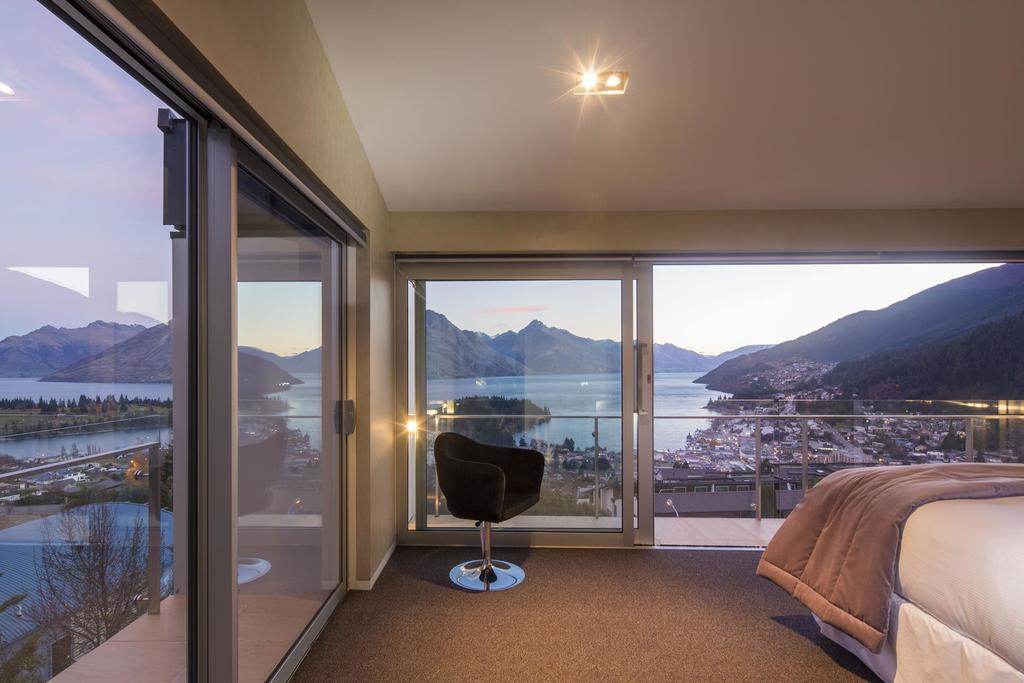 Villa De Luxe, A Relax It'S Done Luxury Holiday Home Queenstown Extérieur photo